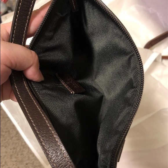 Gucci Abbey D Ring Monogram Pochette - Picture 2 of 6